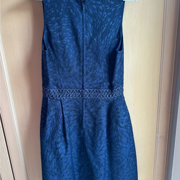 Lilly Pulitzer Franco Navy Dress, size 2 - Picture 2 of 6
